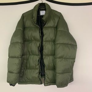 Old Navy puffer jacket. Green color. Size XXL